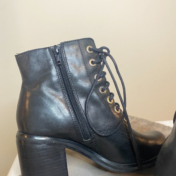 Women's Aldo Boots - Picture 2 of 5